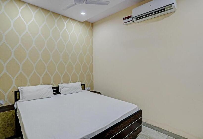 Отель Dream Lounge