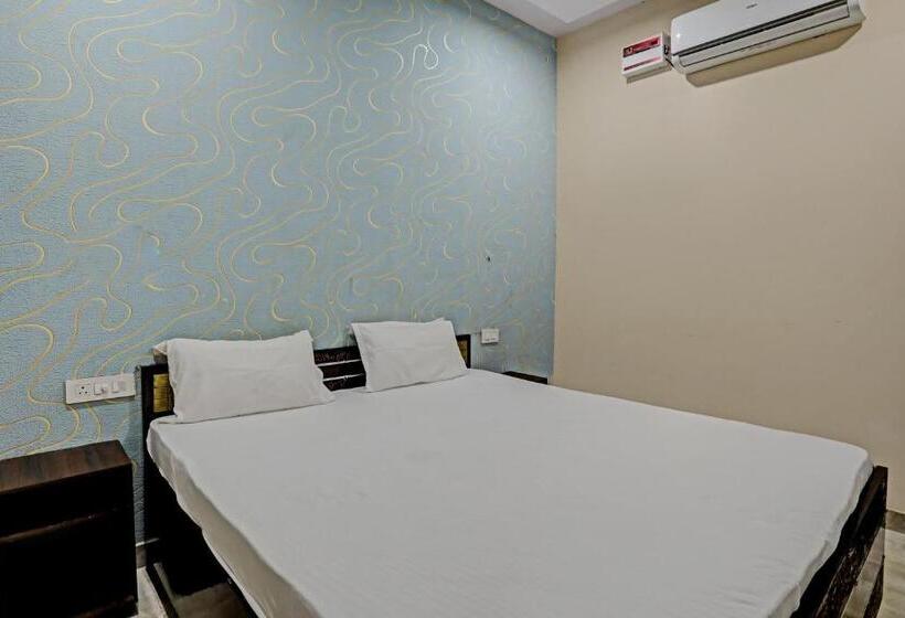 Отель Dream Lounge