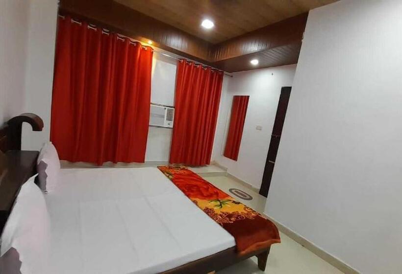 هتل Oyo Rajeswari Continental