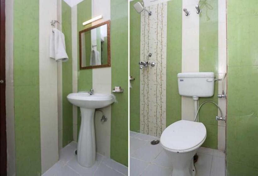 בית מלון כפרי Oyo Shiva Palace Homestay