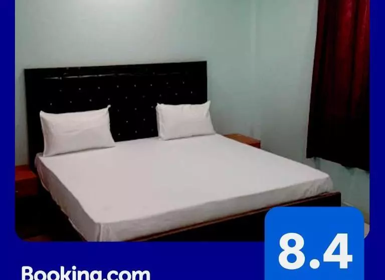 ホテル Oyo Shiva Palace Homestay