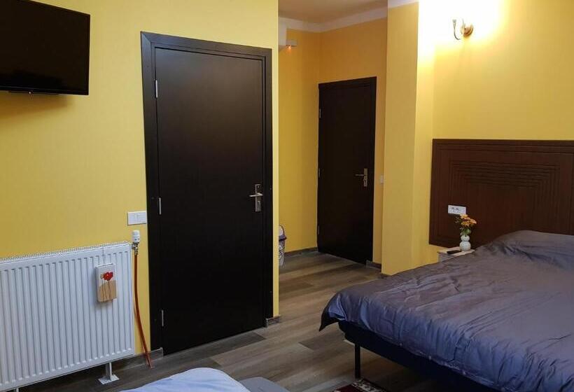 هتل Restaurant La Passione