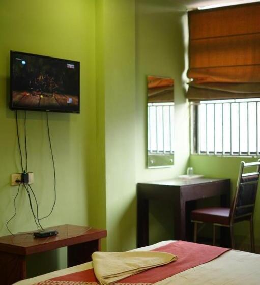 Hotel Select Residency