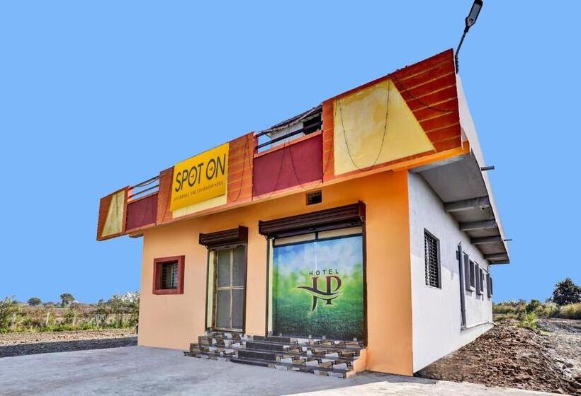 酒店 Spot On Jp Lodging & Restaurant