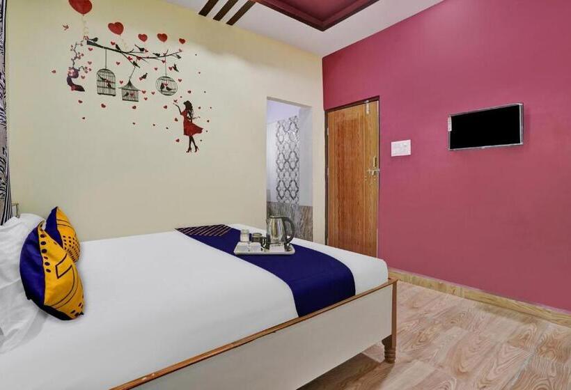 酒店 Spot On Jp Lodging & Restaurant