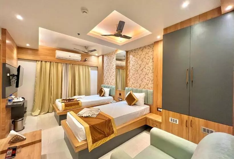 ホテル The Magnum