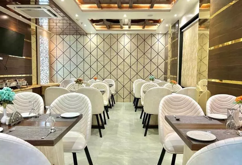 ホテル The Magnum