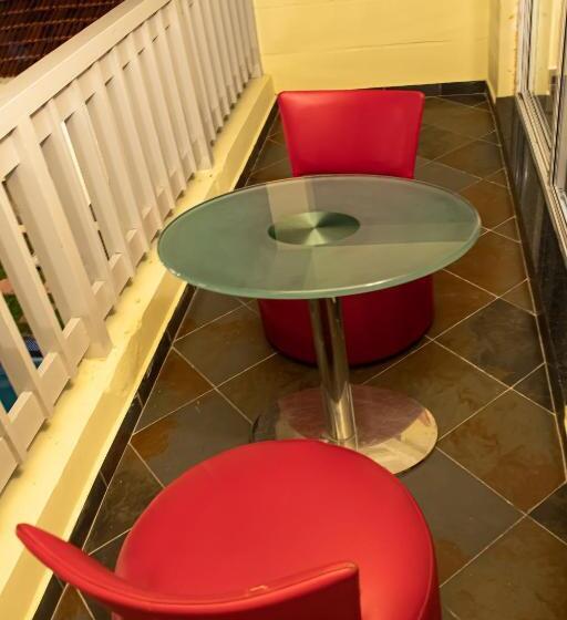 فندق The Village Resort Mundra