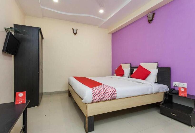 Oyo Flagship 81059 Hotel Golden Leaf