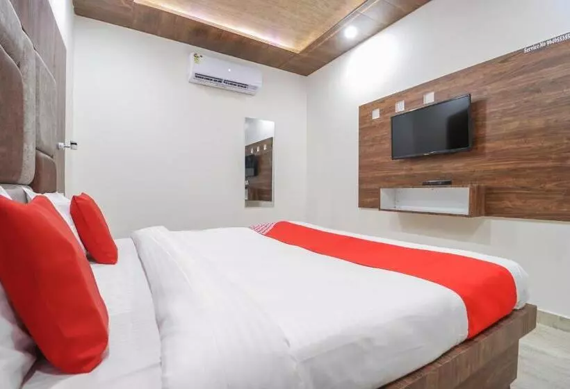 Oyo Flagship Hotel Ambani