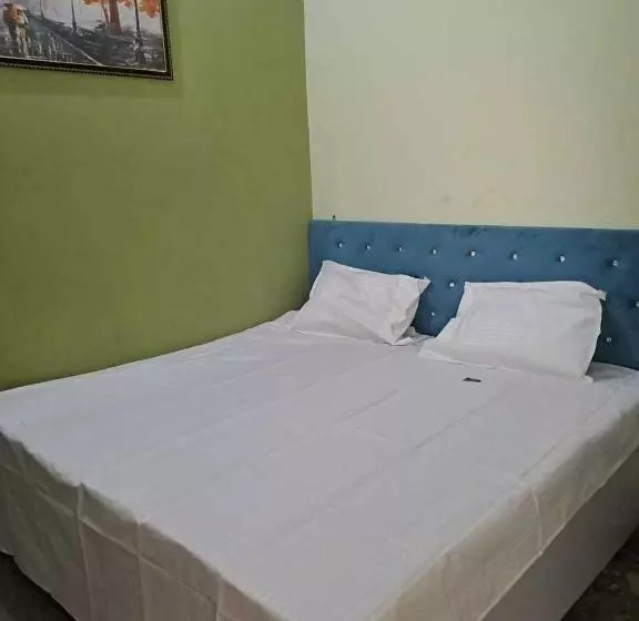 Oyo Hotel Yes Inn