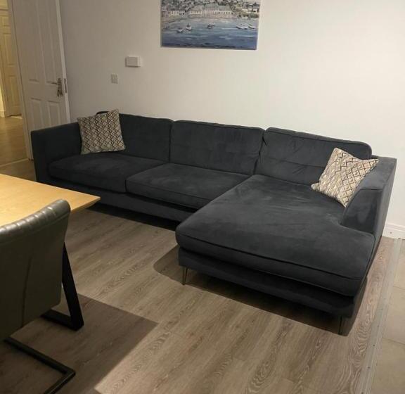 پانسیون Apple Barn Guest House