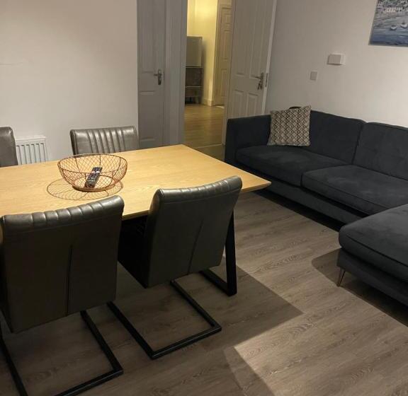 پانسیون Apple Barn Guest House