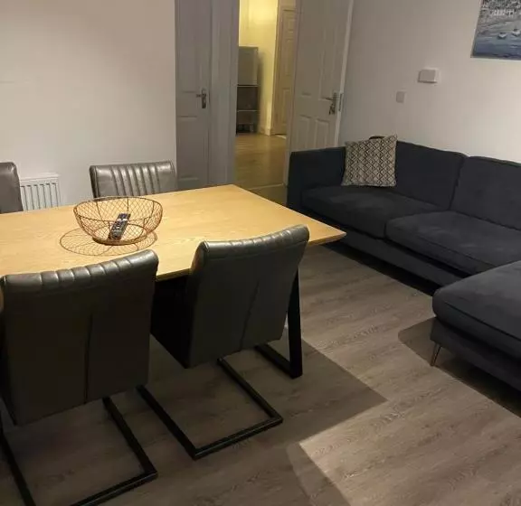 Majatalo Apple Barn Guest House