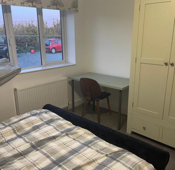 پانسیون Apple Barn Guest House