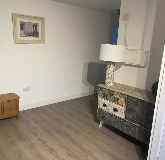 Majatalo Apple Barn Guest House