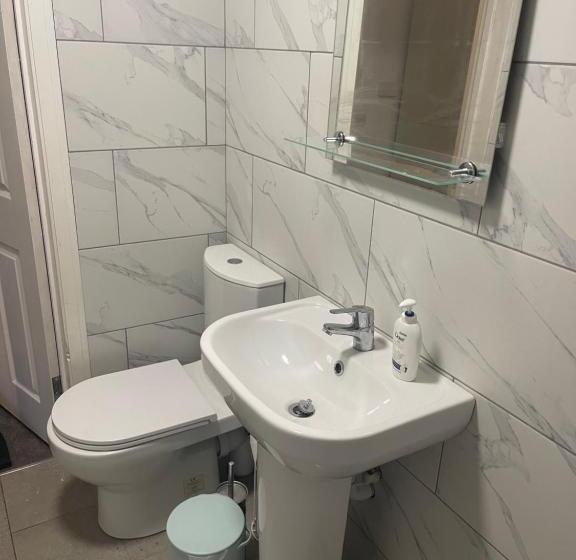 پانسیون Apple Barn Guest House