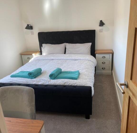 پانسیون Apple Barn Guest House