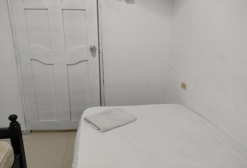 پانسیون Manga Home   Hostal Cartagena