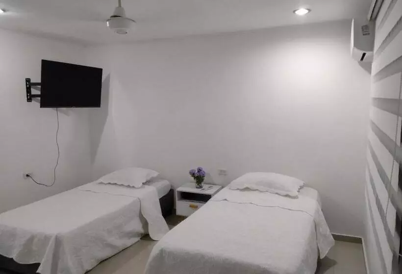 پانسیون Manga Home   Hostal Cartagena