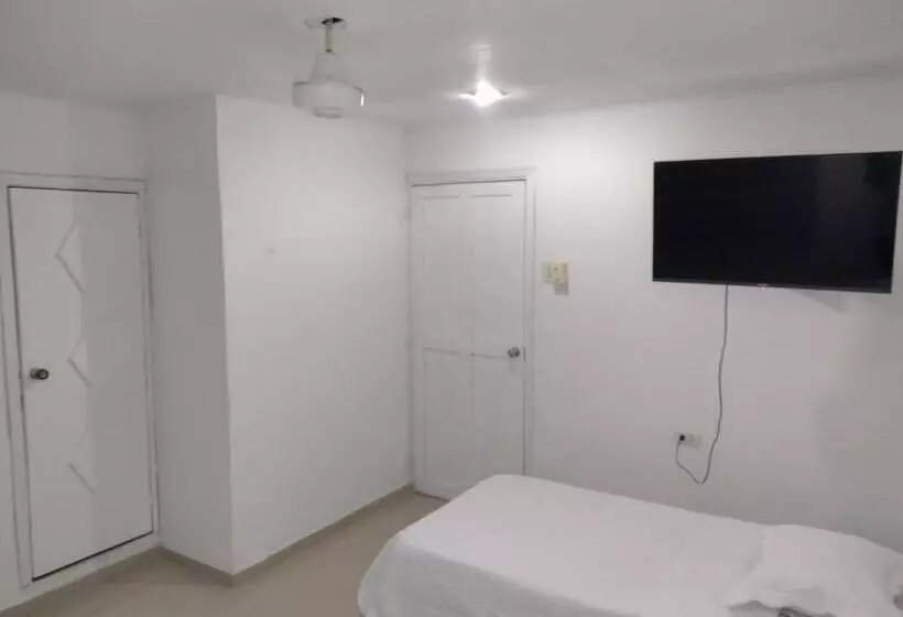 پانسیون Manga Home   Hostal Cartagena