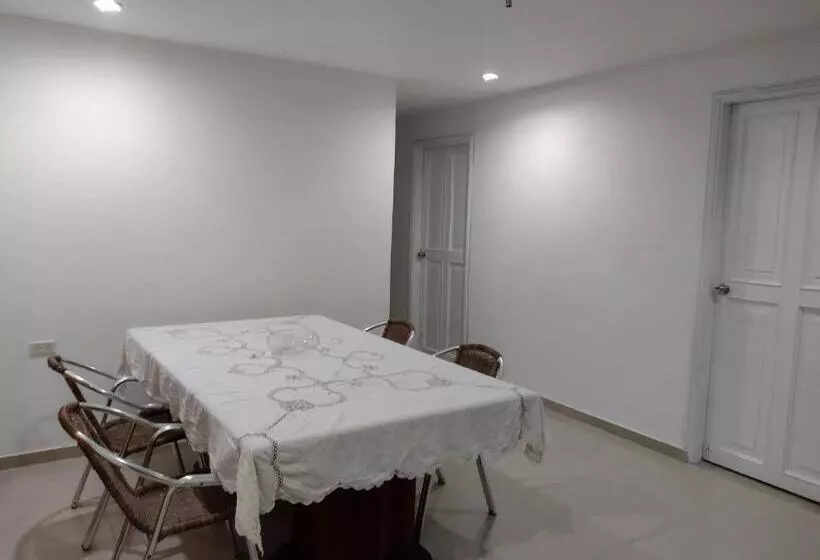 پانسیون Manga Home   Hostal Cartagena
