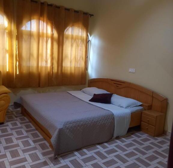 ペンション Osvee Guest House & Apartments