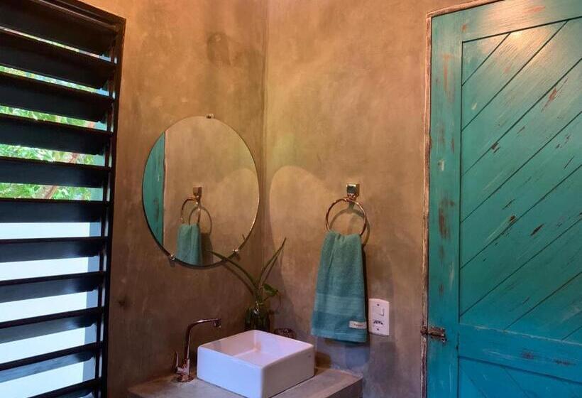 Pensão Oxóssi Suites