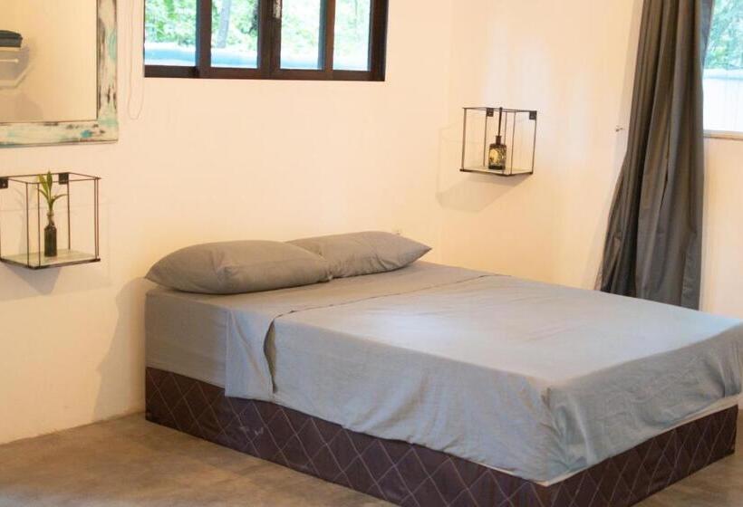 Pensão Oxóssi Suites