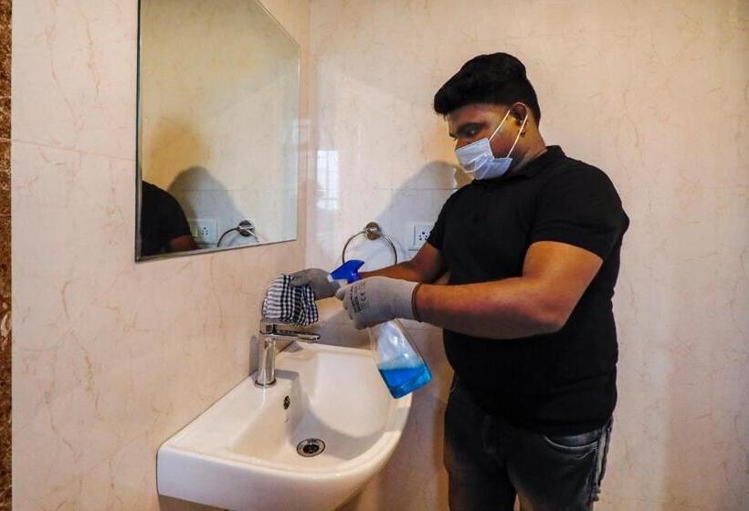 Townhouse Oak Hotel Rhythm