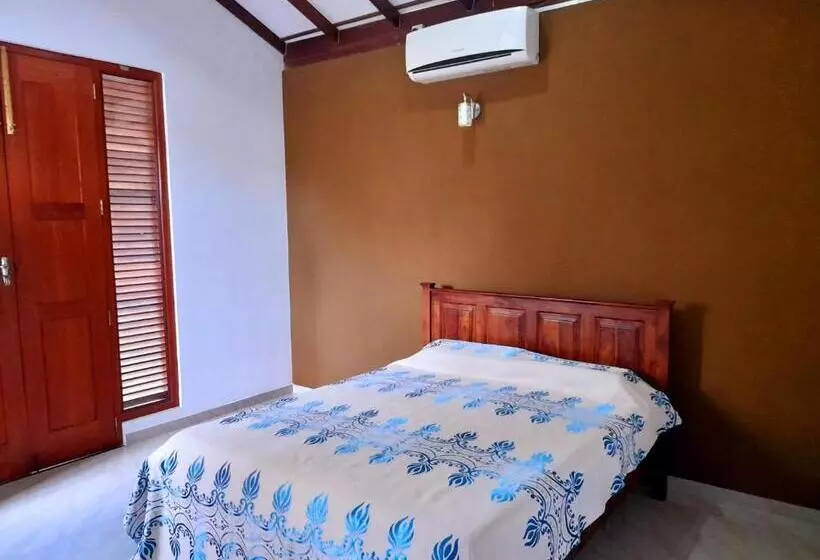 Aruliya Care Wellness Resort Gintota