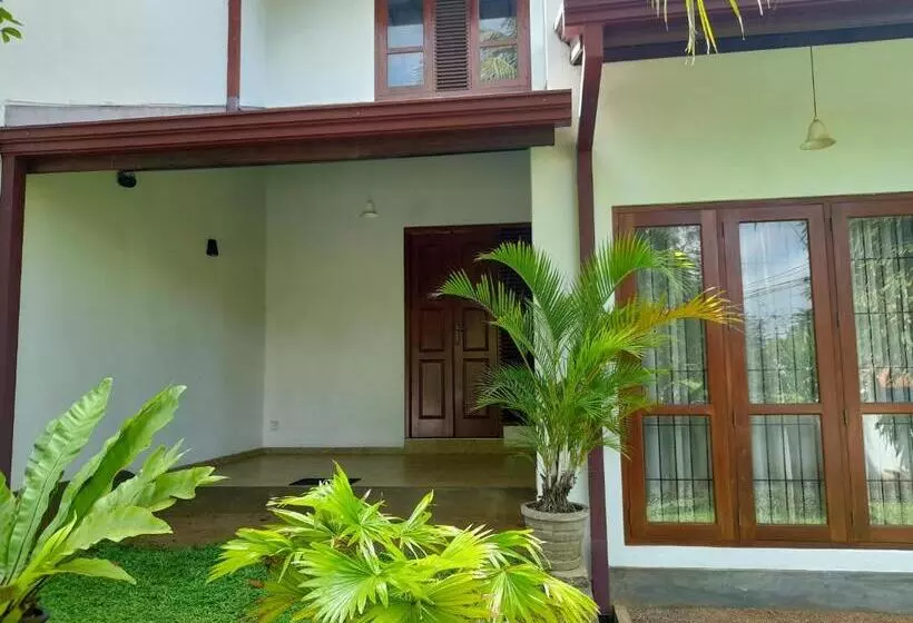 Aruliya Care Wellness Resort Gintota