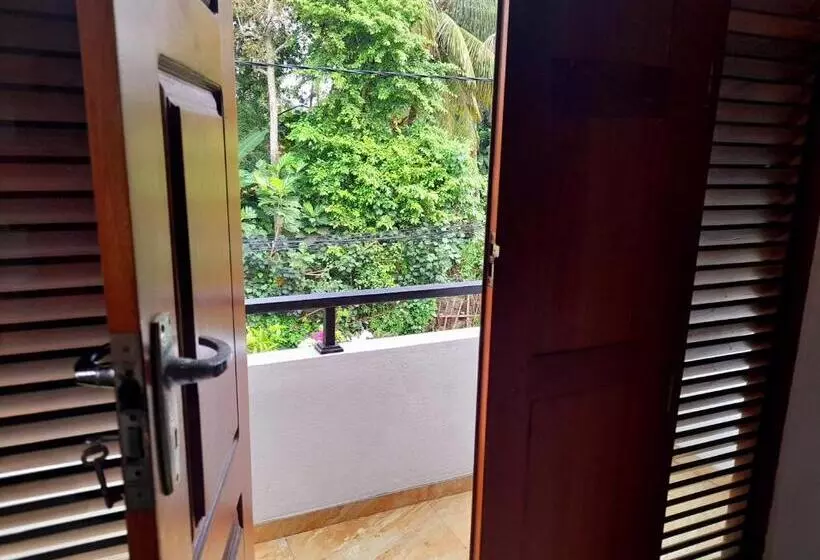 Aruliya Care Wellness Resort Gintota