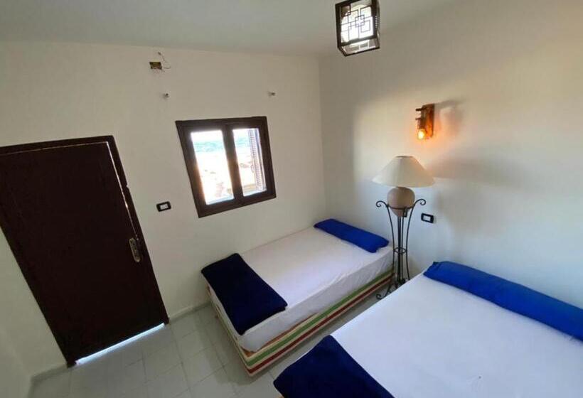 مبيت وإفطار Caesar Camp