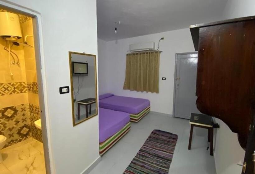 مبيت وإفطار Caesar Camp