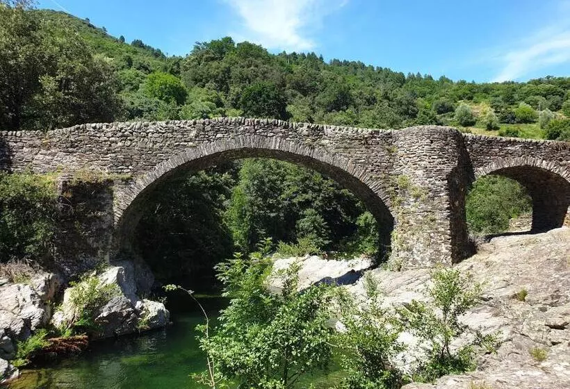 Aamiaismajoitus (B&B) Chambres D Hotes Du Mas De La Corniche