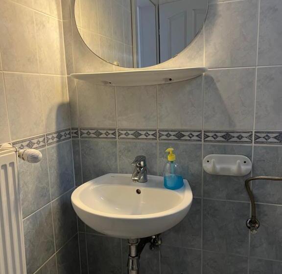 Bed and Breakfast Misleny Home