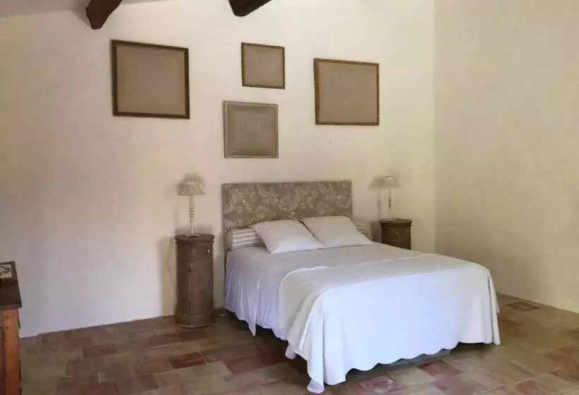Aamiaismajoitus (B&B) Villa Verde Suite Familiale100m2, 2 Chambres, Terrasse Privative Possibilité Table D Hôte