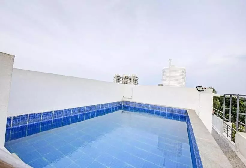 ホテル Collection O 93368 Sea Moon Stays Kovalam