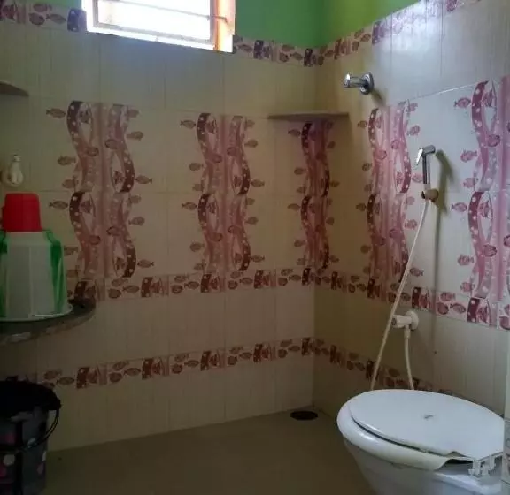 ホテル Gundappa Cafe Gokarna Kudle Beach