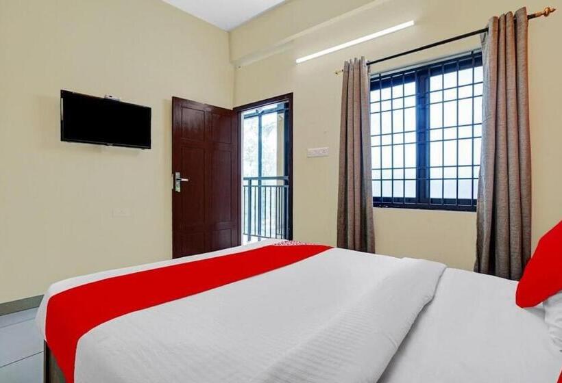 Hotel Oyo Flagship 83172 Royal Rooms