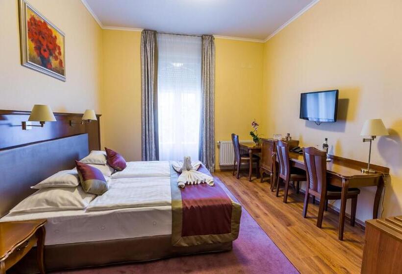 Hotel Pannonia 1893 Prémium