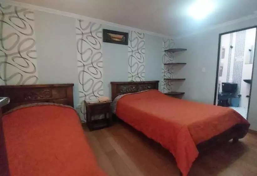 هتل Posada San Laureano