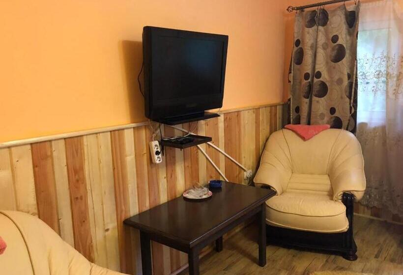 فندق /restaurant Dealu Hera