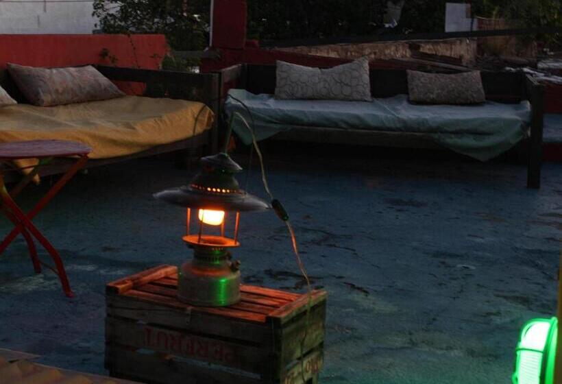 Malecon En Calle Techada Hostel