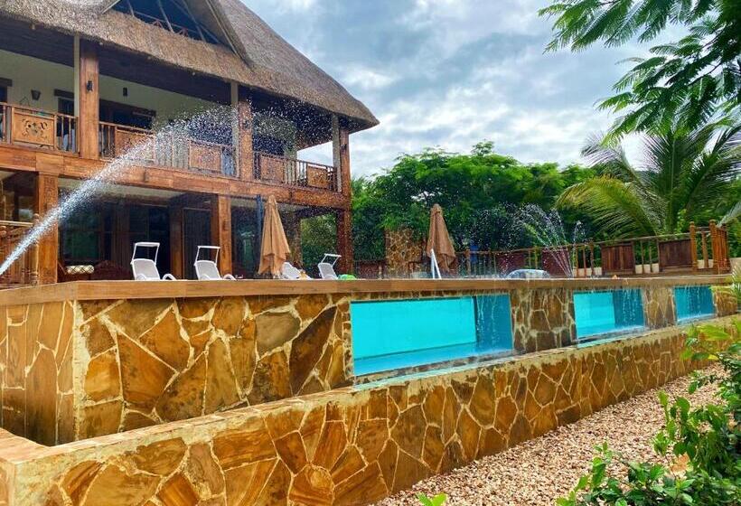 פנסיון Cast Away Residence