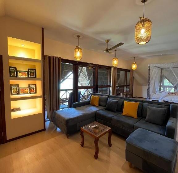 פנסיון Cast Away Residence