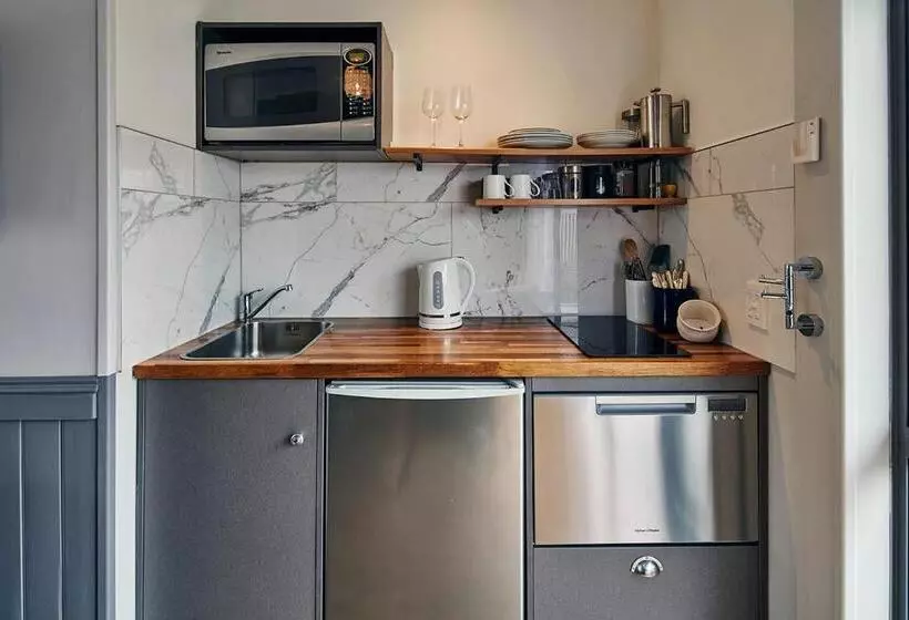 Majatalo Dunstan Times