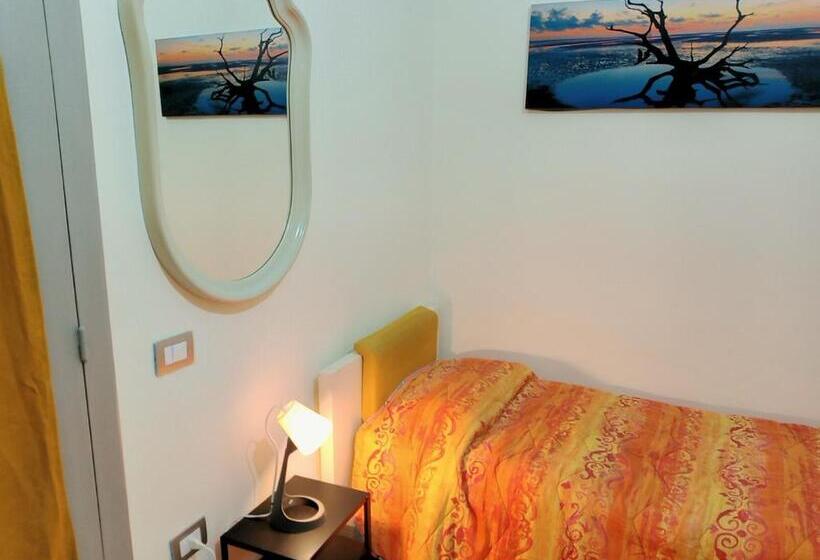 ペンション Le Stanze Di Ginevra 2 Santa Maria A Vico