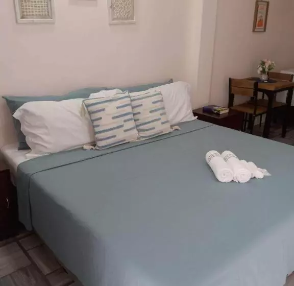 Majatalo Point Gate Inn